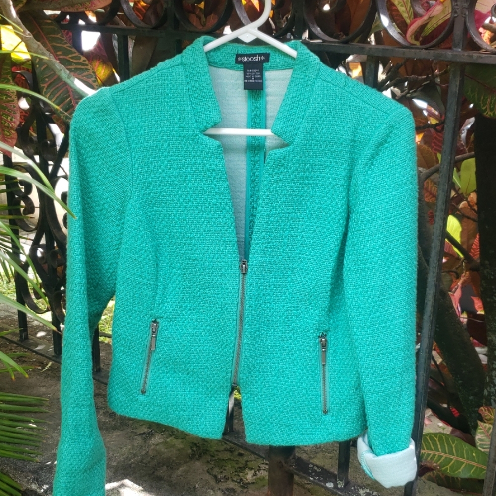 Super cute tailored blazer